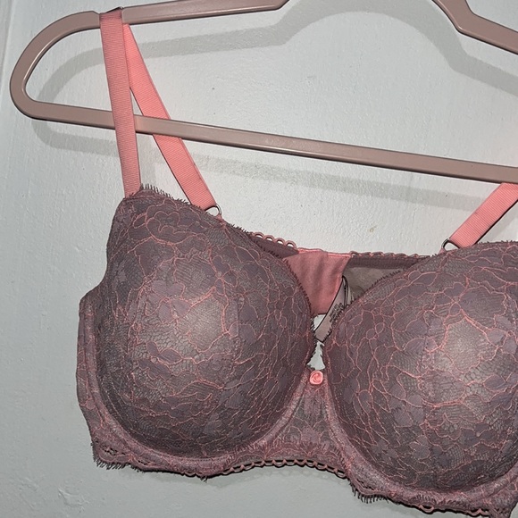 Victoria’s Secret Dream Angel Lace Bra - Picture 3 of 5